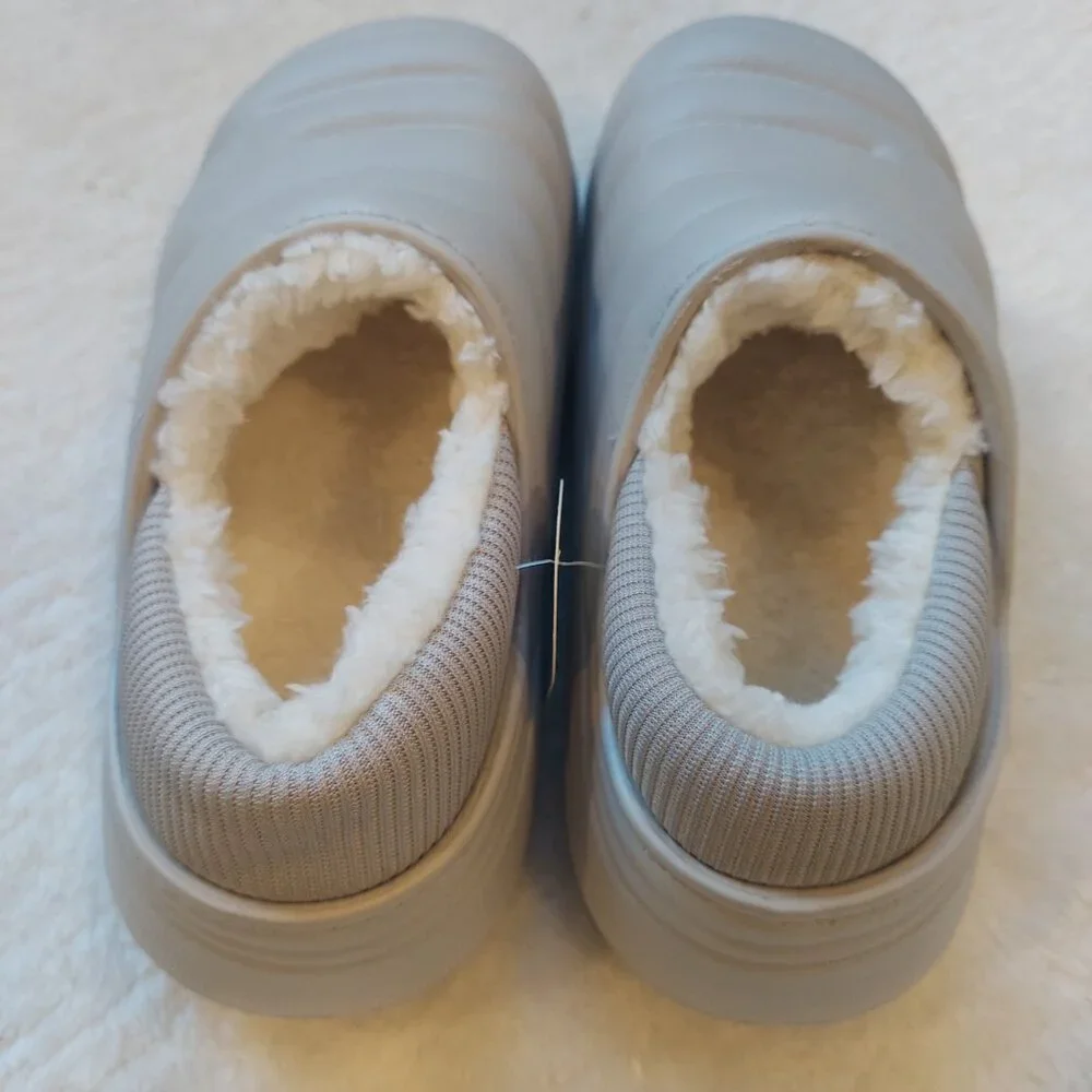 NWT Kids Foam Slippers Clogs Gray Sherpa Lined Size 11/12 Gorpcore Camping